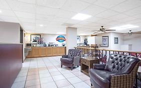 Baymont Inn And Suites Hays